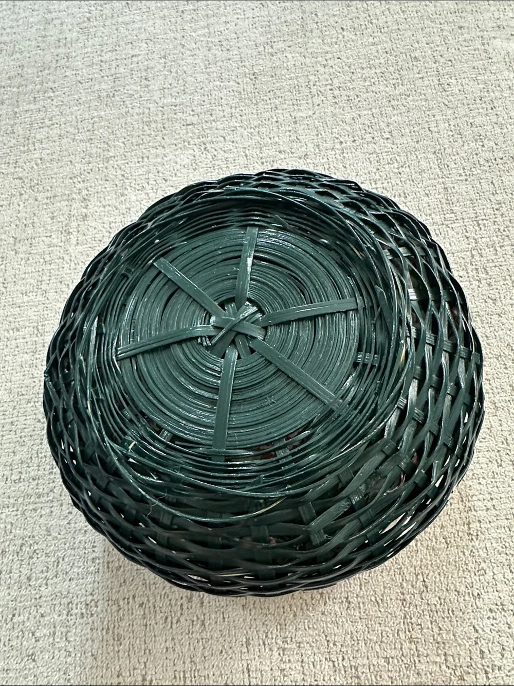 Cottagecore Dark Wicker Round Craft/Sewing Basket with Ruffled Eyelet Detail